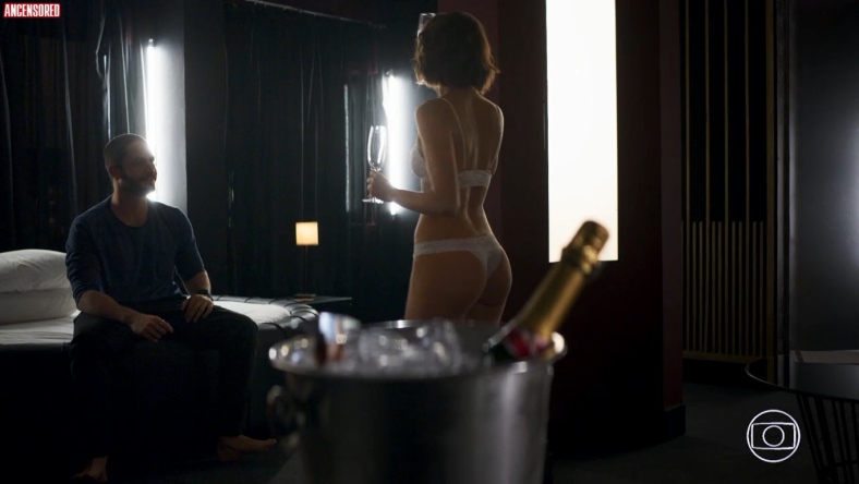 Agatha Moreira boobs are visible 74