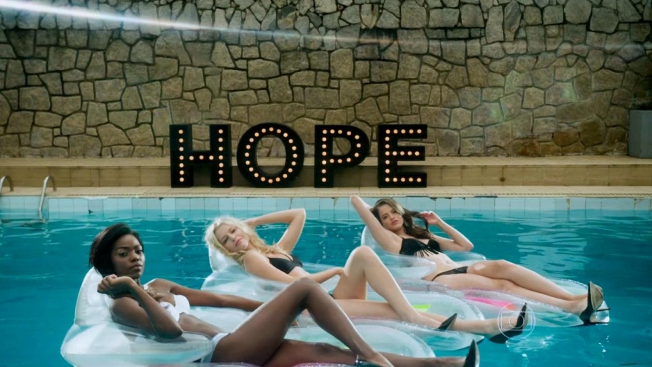 Agatha Moreira exposed ass 60