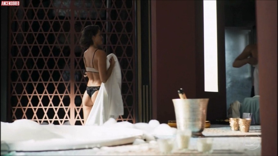 Agatha Moreira photos between the legs 14