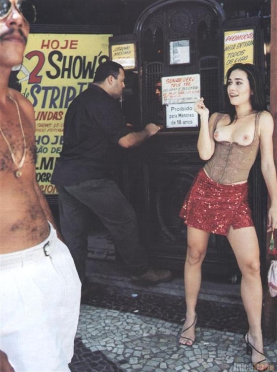 Alessandra Negrini naked breasts 37