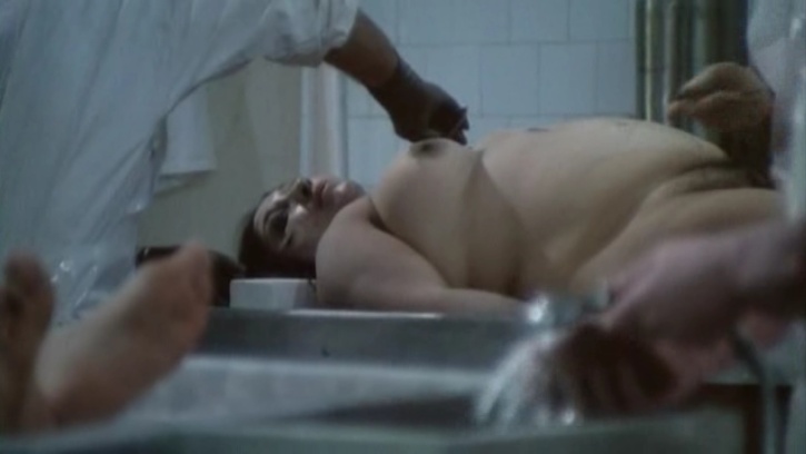 Alessandra Vazzoler no underwear