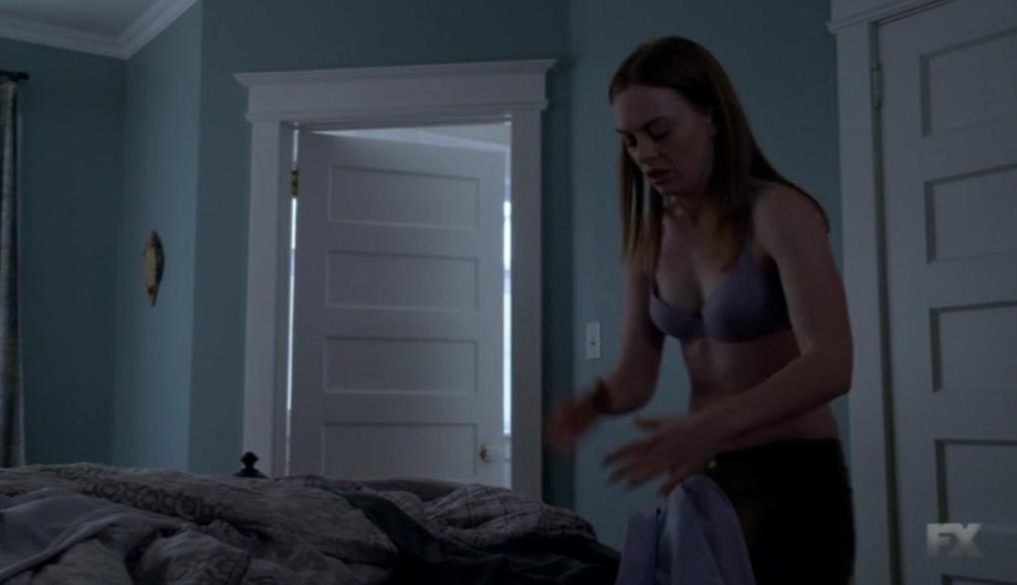 Alex PaxtonBeesley breasts 68