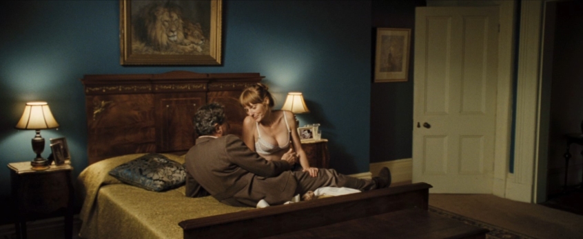 Alexandra Schepisi breasts 98 Alexandra Schepisi breasts 98