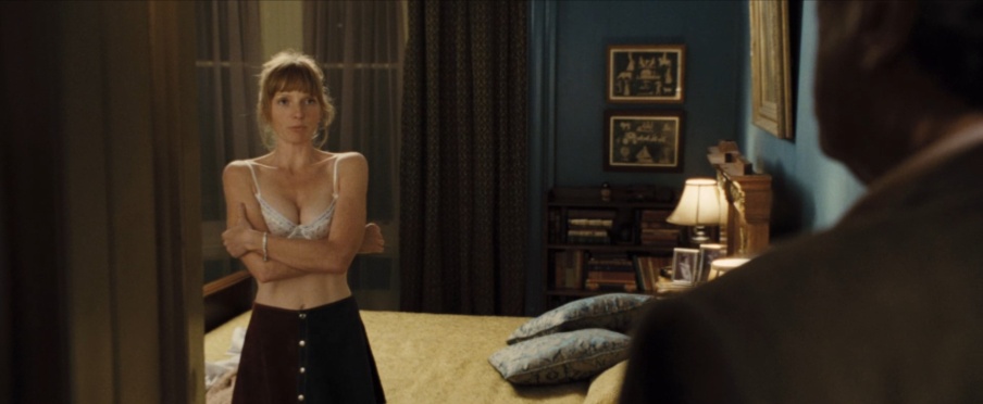 Alexandra Schepisi buttocks are visible Alexandra Schepisi buttocks are visible