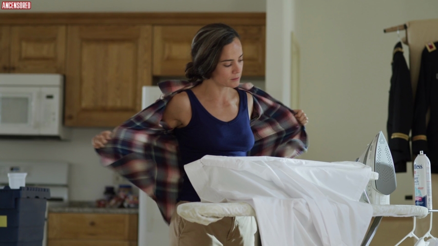 Alice Braga pantyhose Alice Braga pantyhose