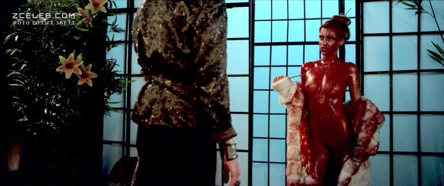 Alyson Bath no panties