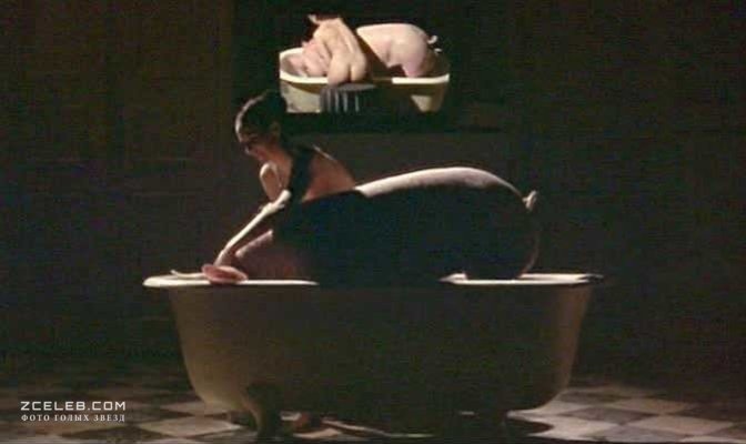 Amanda Plummer exposed ass 20 Amanda Plummer exposed ass 20