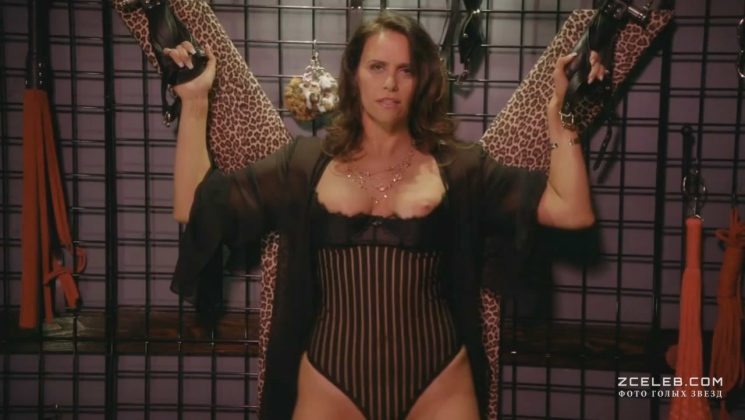 Amy Landecker exposed ass 64 Amy Landecker exposed ass 64