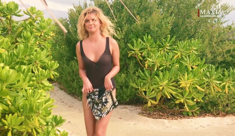 Anastasiya Zadorozhnaya buttocks are visible