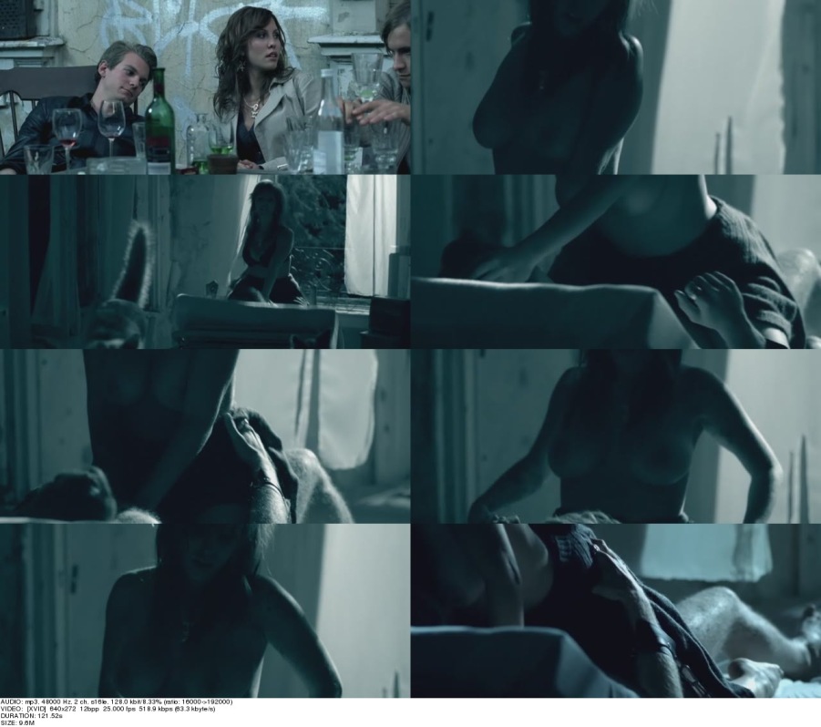 Anna Breuer no panties 94