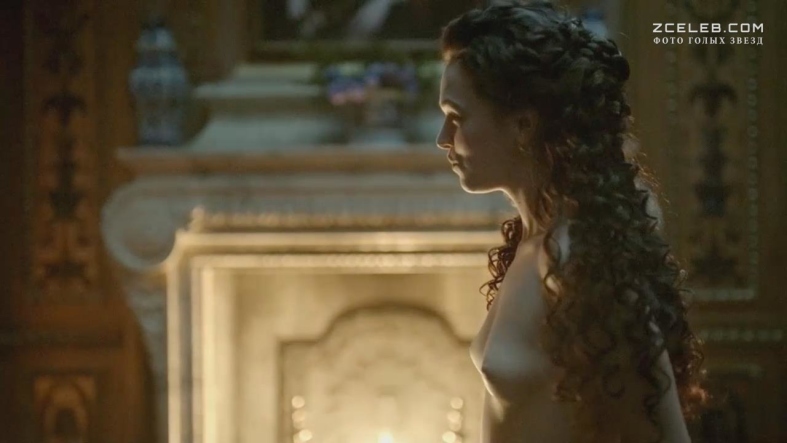 Anna Brewster boobs 12