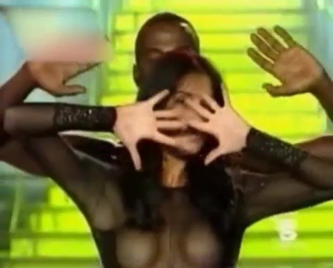 Antonella Mosetti buttocks are visible 20