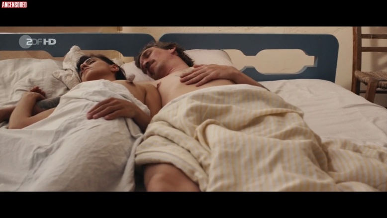 Artemis Chalkidou stockings 29