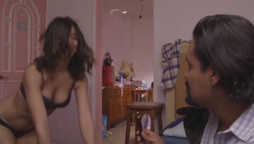 Ayelen Muzo no underwear