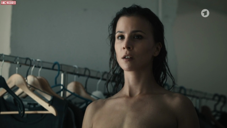 Aylin Tezel pantyhose 47