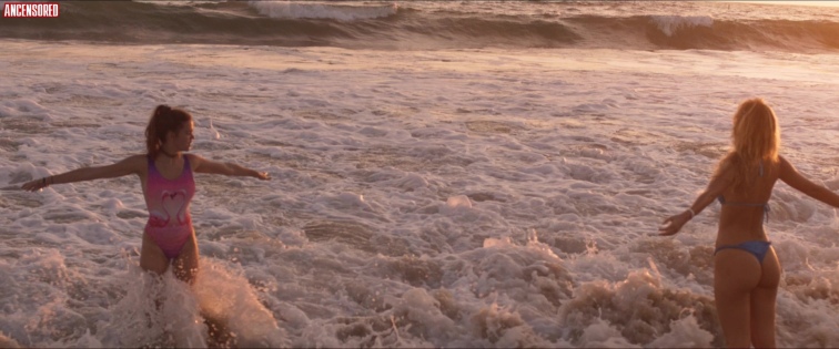 Camila Morrone boobs are visible Camila Morrone boobs are visible