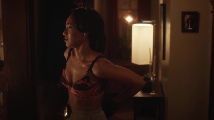 Candice Patton naked breasts Candice Patton naked breasts