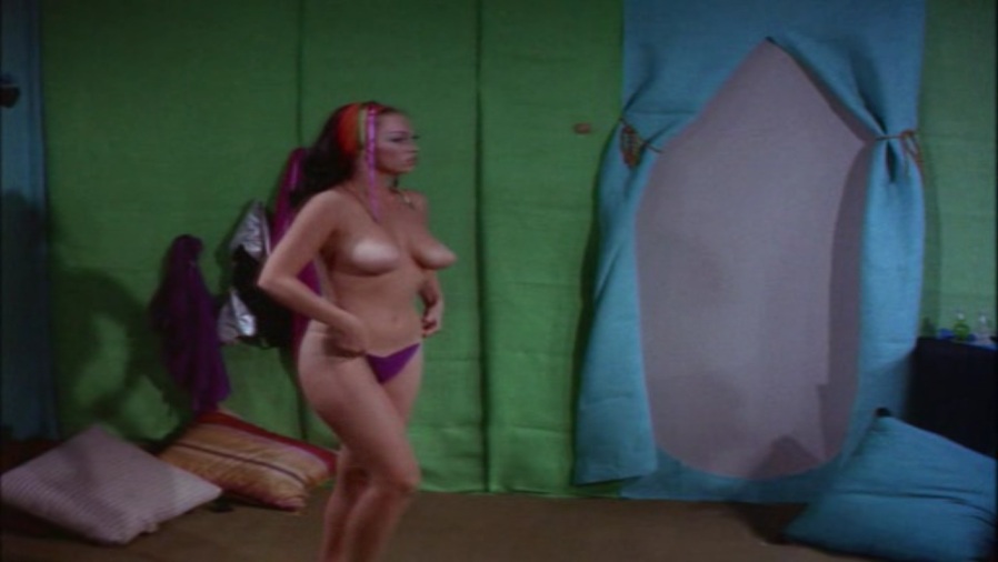 Cara Peters boobs are visible 73