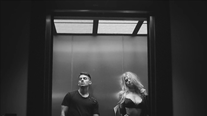 Charlotte McKinney photos between the legs