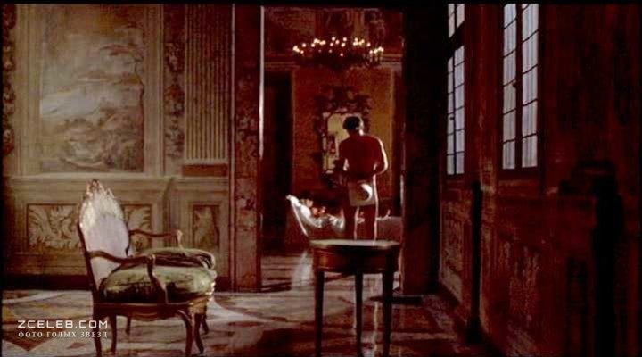 Chloe Webb no panties