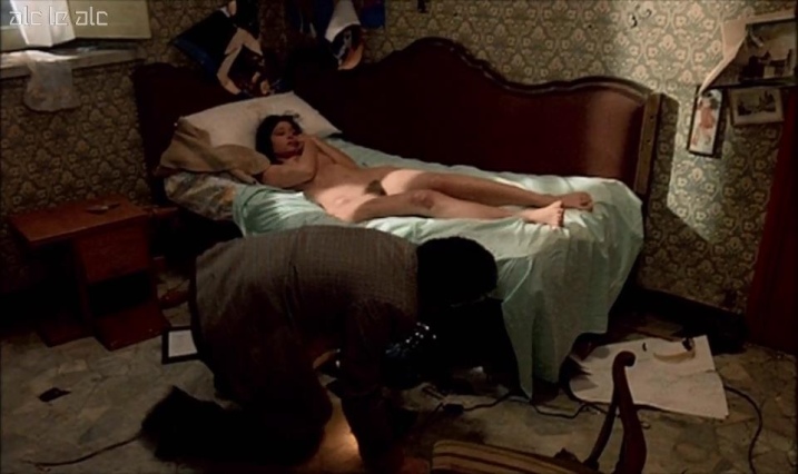 Claudia Muzii no underwear 87