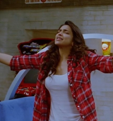 Deepika Padukone intimate photos 82