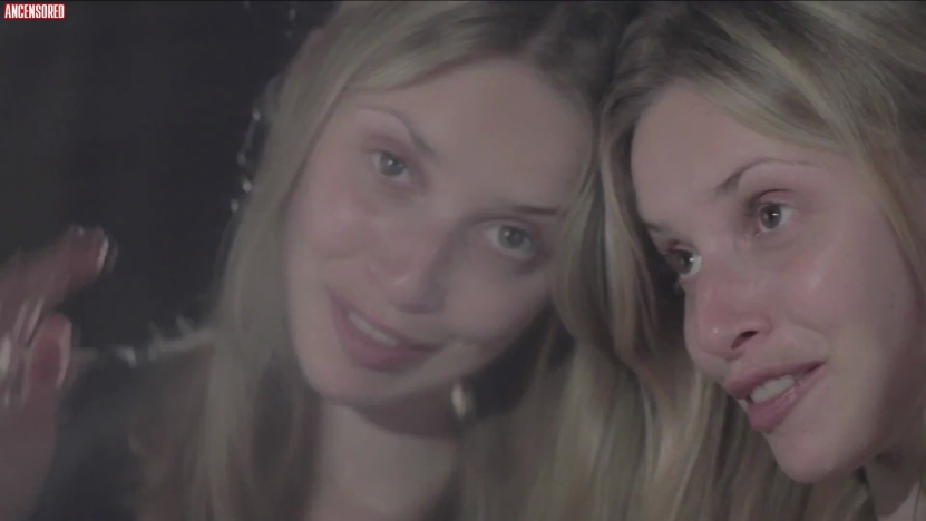 Elisa Sommet in a short skirt breasts 14 Elisa Sommet in a short skirt breasts 14