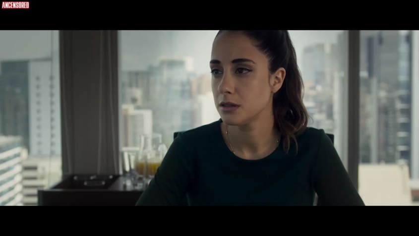 Elisa Zulueta in a skirt