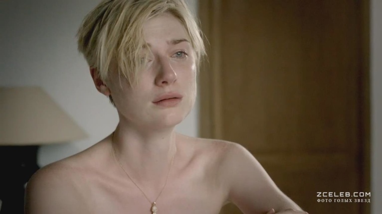 Elizabeth Debicki buttocks are visible