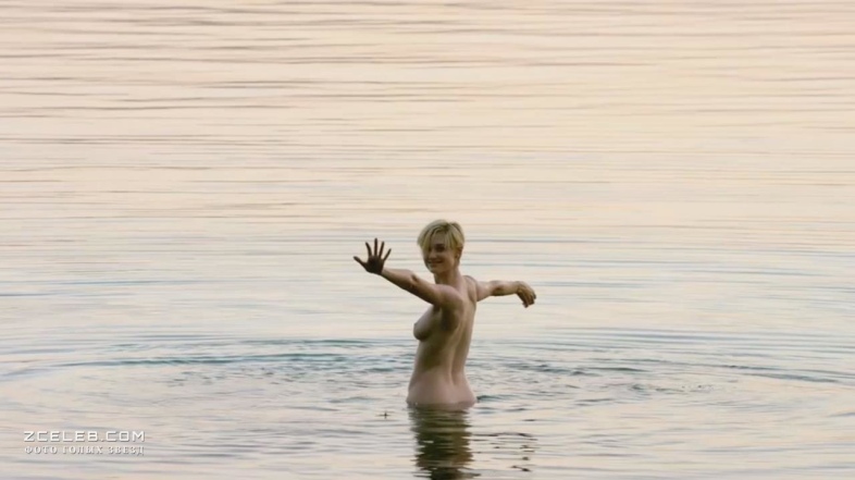 Elizabeth Debicki exposed ass