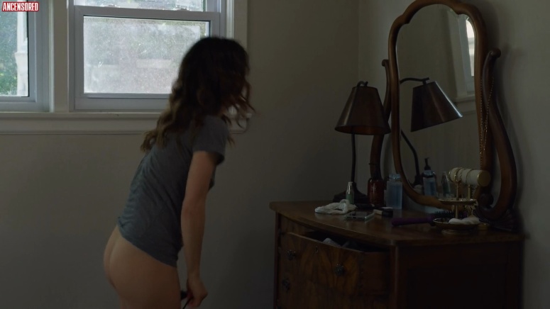 Elizabeth Reaser buttocks are visible 51 Elizabeth Reaser buttocks are visible 51