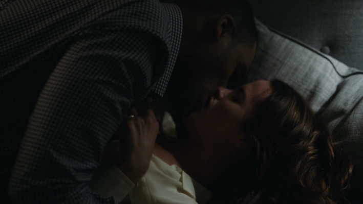 Elizabeth Reaser photos between the legs 51 Elizabeth Reaser photos between the legs 51