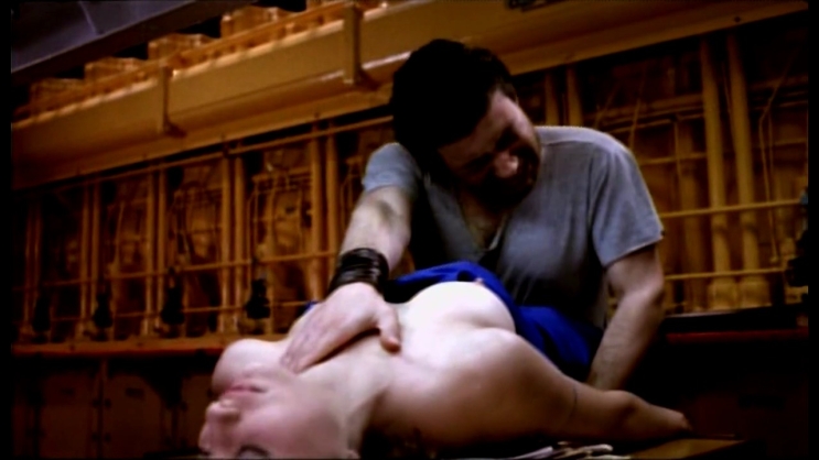 Ella Manea no panties