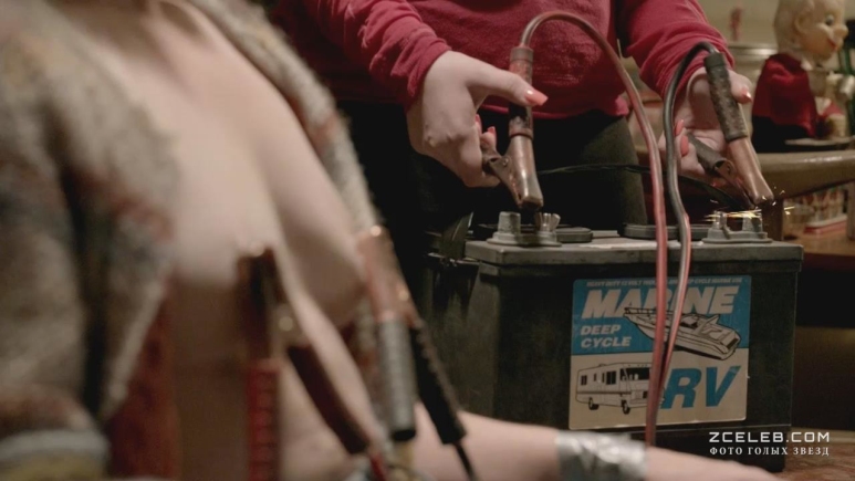 Emily Bergl no underwear