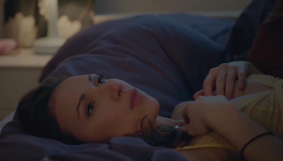 Esther Smith boobs Esther Smith boobs