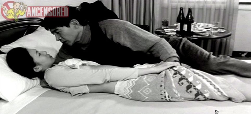 EunJoo Lee photos between the legs 36