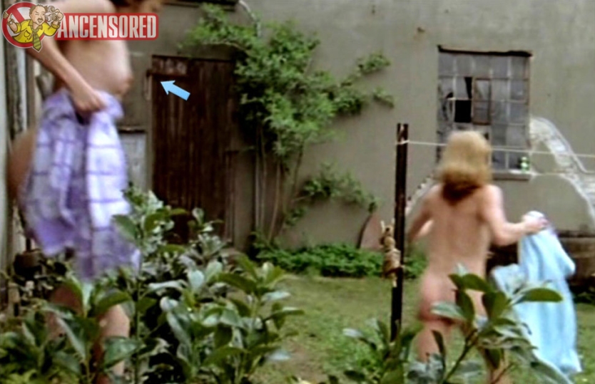 Eva Kryll photos between the legs