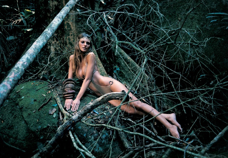 Fabiana Semprebom buttocks are visible 91