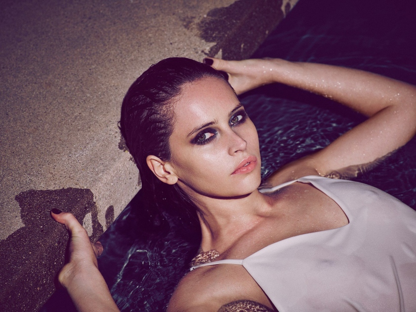 Felicity Jones breasts