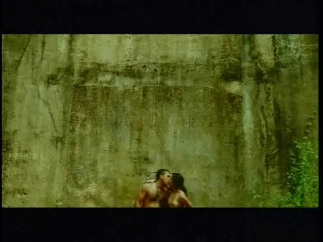 Gayesha Perera photos between the legs