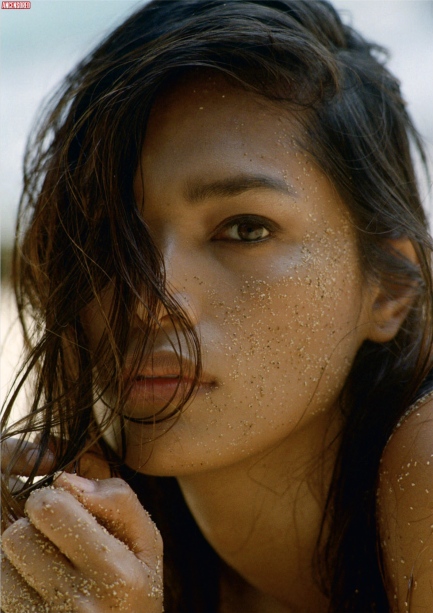 Geena Rocero naked breasts