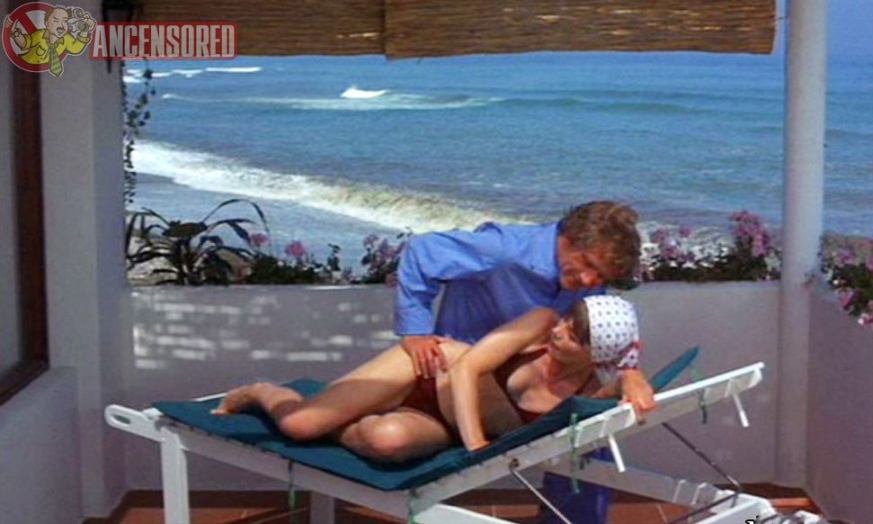 Glenda Jackson intimate photos 46