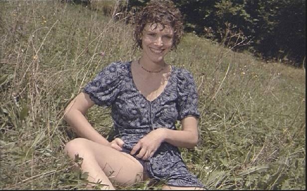 Gwen Welles intimate photos 14