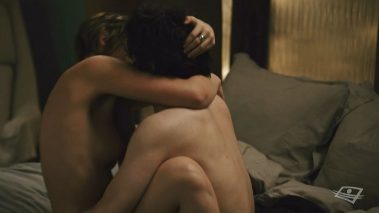 Isabelle Blais breasts