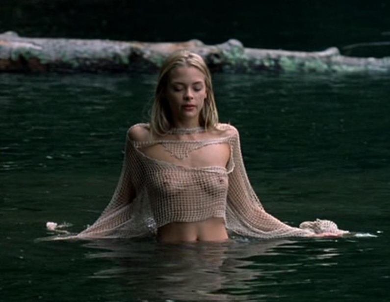 Jaime King no underwear 36 Jaime King no underwear 36