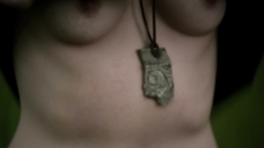 Jennifer Lynn Warren boobs are visible