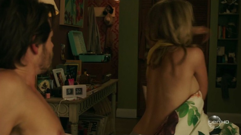Jessica Marais in a skirt 14