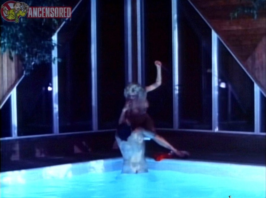 Jessie Taylor no underwear