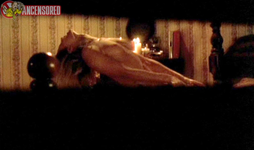 Jillian McWhirter legs 88