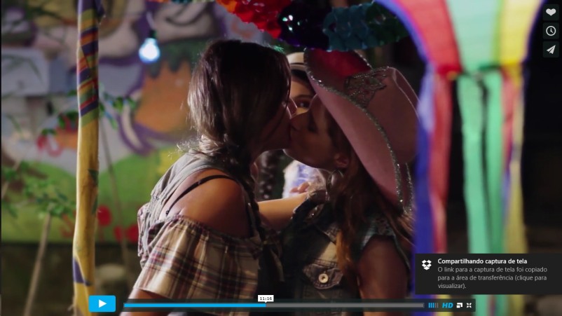 JLia Lund no underwear